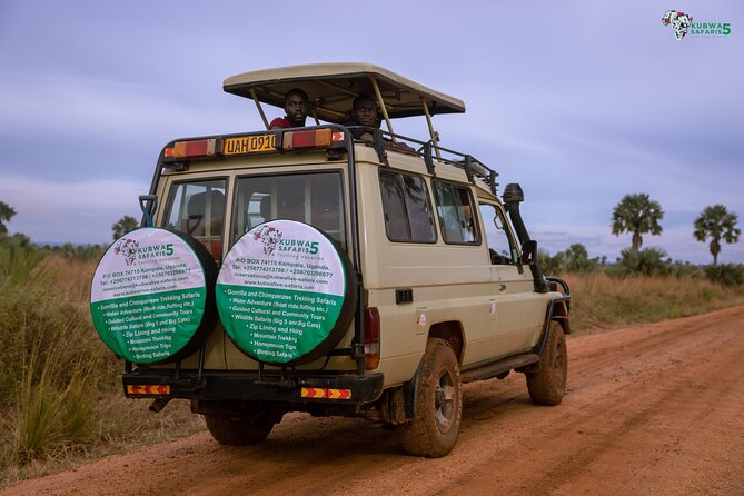 3 Days Wild Tour Queen Elizabeth National Park Safari Uganda - Navigating the Kazinga Channel