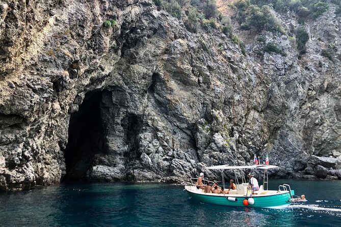 3-Hour Boat Tour of Scilla and Bagnara Caves - Picturesque Sights Along the Tour