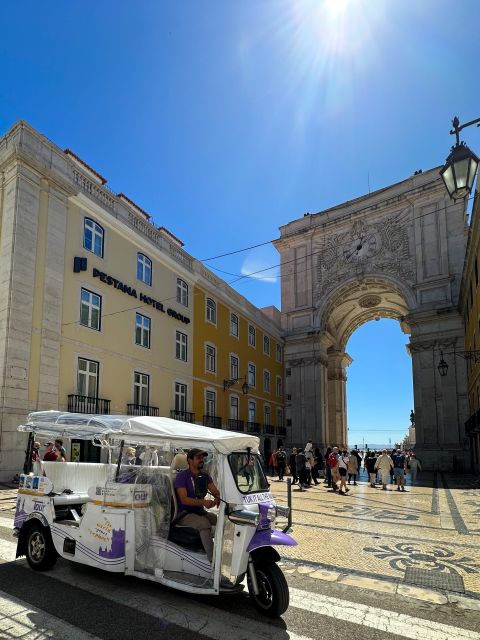 3 Hour Tour in Lisbon 7 Hills Private Tuk Tuk - Itinerary Highlights