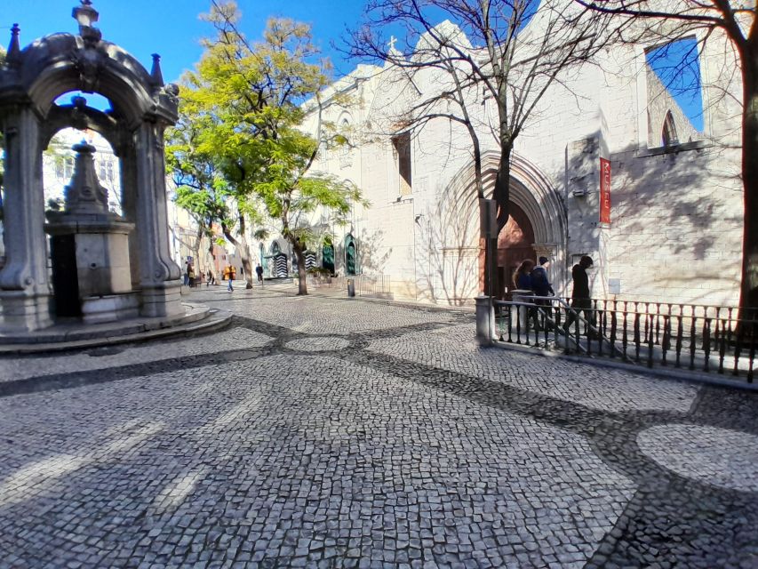 4-Hours Lisbon Sightseeing Highlights Tour - Itinerary Highlights