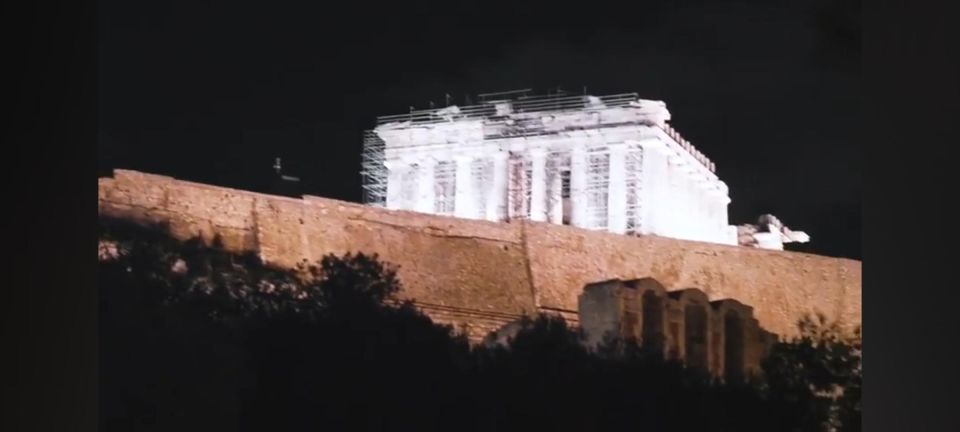 4 Hours Private Night Tour to Athens Landmarks With a Pickup - Local Insights and Athenian Lifestyle