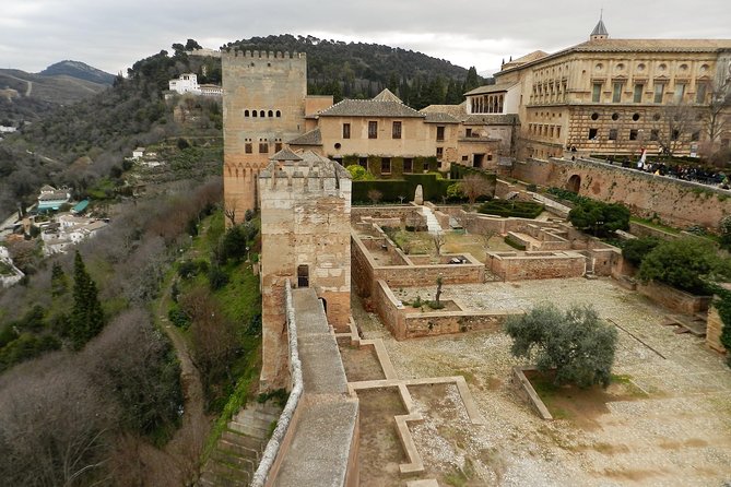 Alhambra: Skip-the-Line to Nasrid Palaces & Generalife - Additional Information