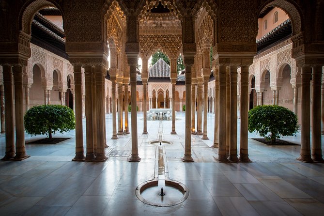 Alhambra:Join a Group,With a Specialist Guide.Skip the Line . - Key Attractions at the Alhambra