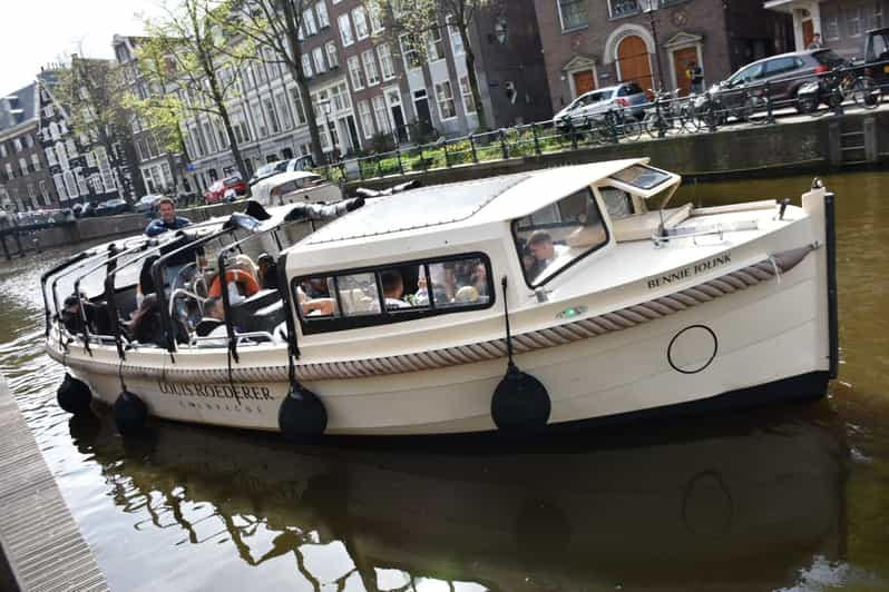 Amsterdam: 420 Smoke-Friendly Boat Tour - Experience Highlights