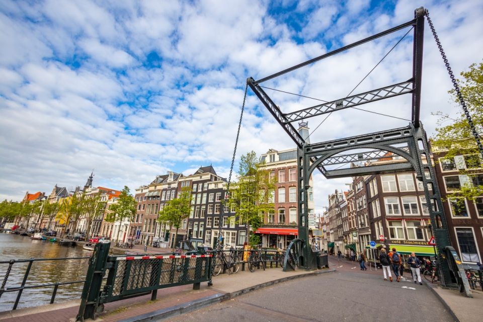 Amsterdam: Capture the Most Photogenic Spots With a Local - Highlights and Experience