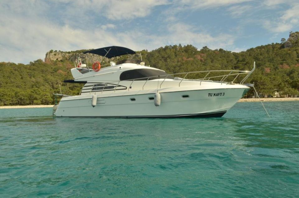 Antalya: Private Yacht Tour With 3 Swim Stops and a Meal - Yacht Specifications