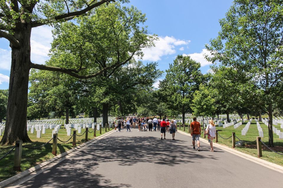 Arlington Cementary & Guard Ceremony With Iowa Jima Memorial - Pricing and Reservation Details