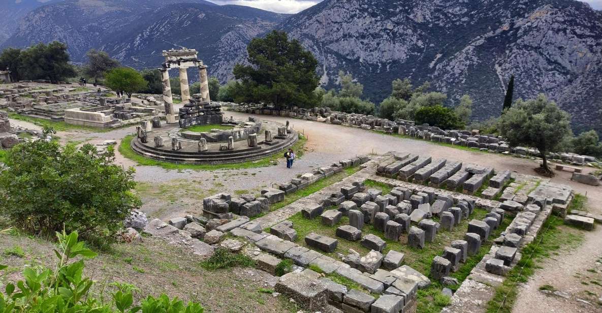 Athens to Delphi & Arachova Private Guided Tour With Lunch - Itinerary and Highlights