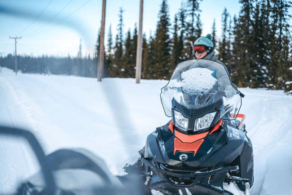 Aurora Hunt on Snowmobile - Small Groups - Activity Details