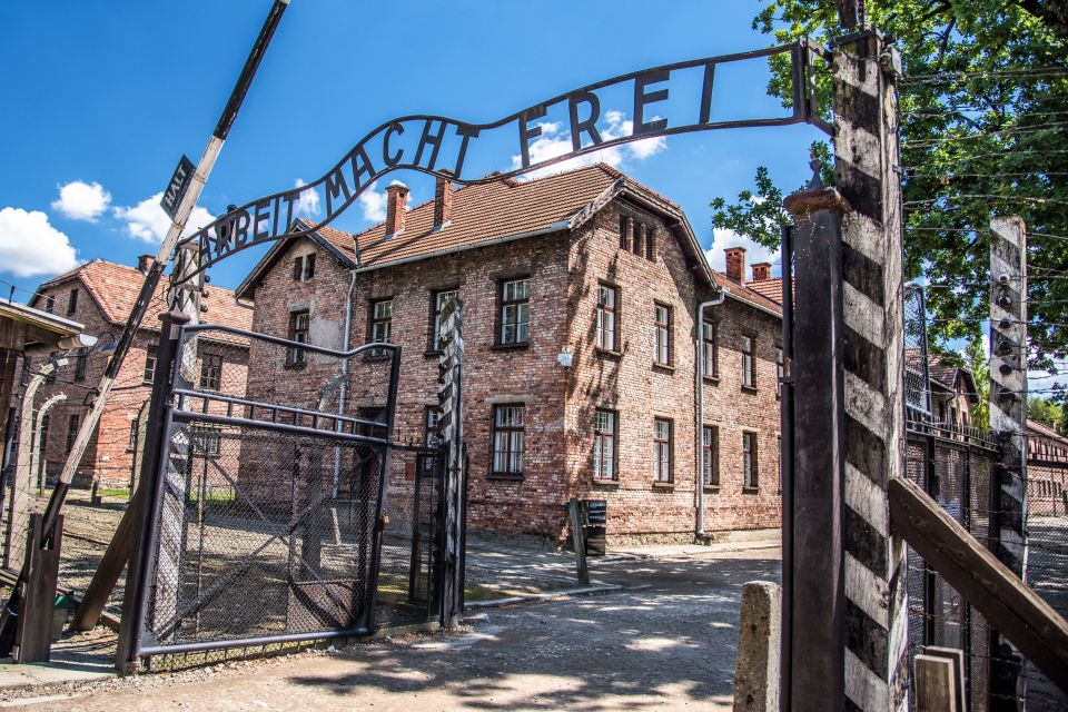 Auschwitz Ticket and Full-Day Tour From Krakow - Itinerary and Experience