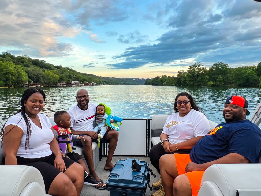 Austin: Lake Austin Private Boat Cruise - Full Sun Shading - Capture Stunning Waterfront Landmarks