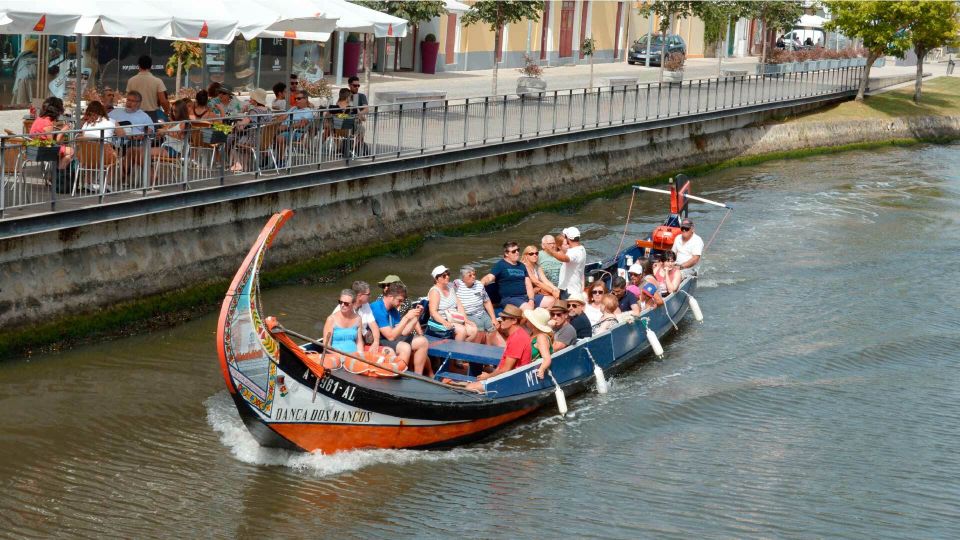 Aveiro: Traditional Moliceiro Boat Cruise - Meeting and Booking Details