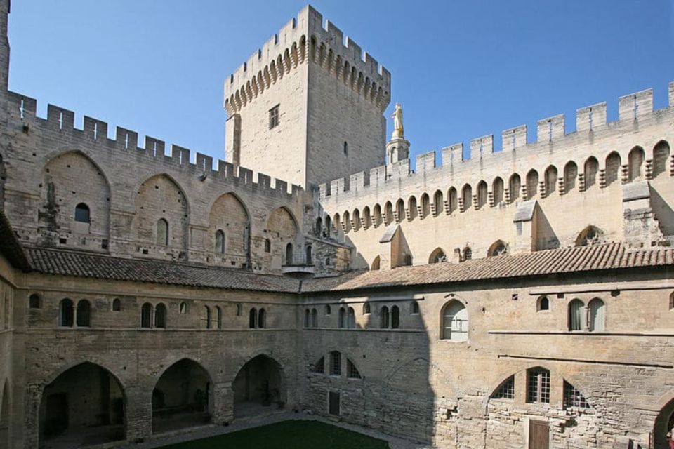 Avignon-Palace of the Popes: The History Digital Audio Guide - Taking in Popes Palacial History