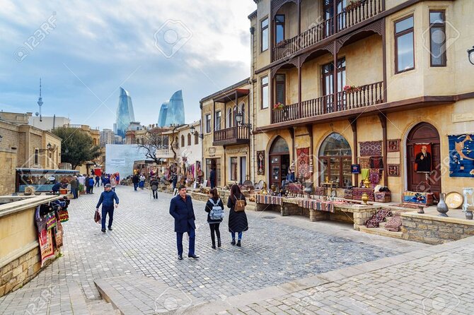 Baku Walking Tour (Old City) - Tour Duration and Group Size