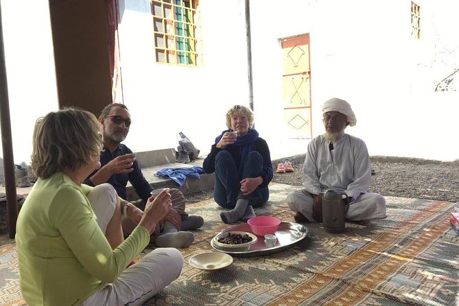 Balcony Walk at Jebal Shams + Authentic Omani Lunch - Physical Requirements