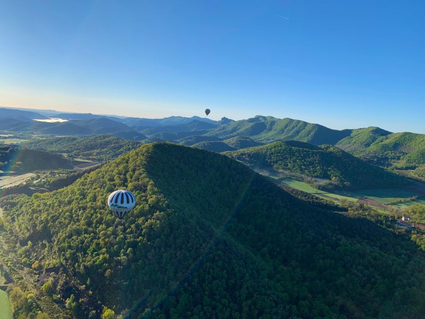 Balloon Flight in La Garrotxa With Transfer From Barcelona - Pickup and Arrival