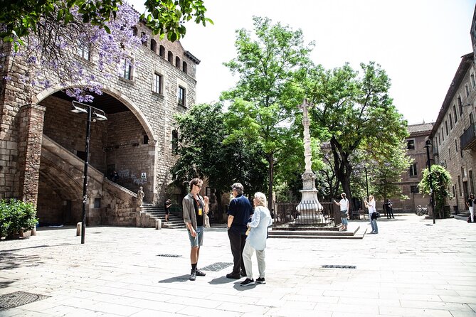 Barcelona El Raval Dark History Walking Tour - Haunted Streets and Buildings