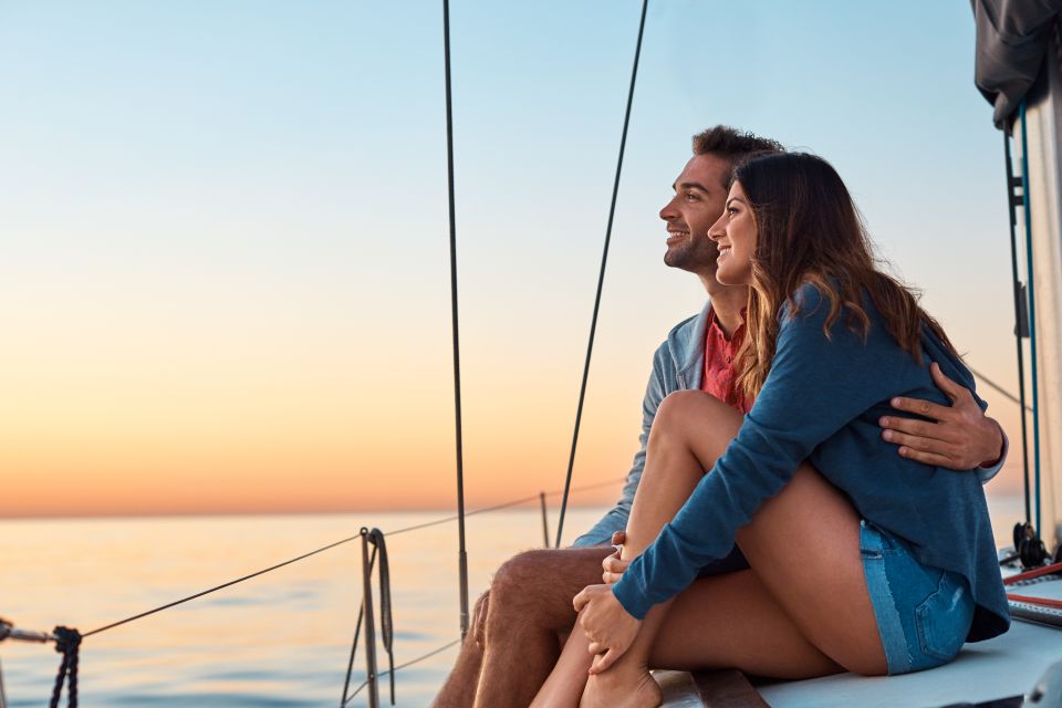 Barcelona: Romantic Private Sailing Tour - Highlights of the Experience