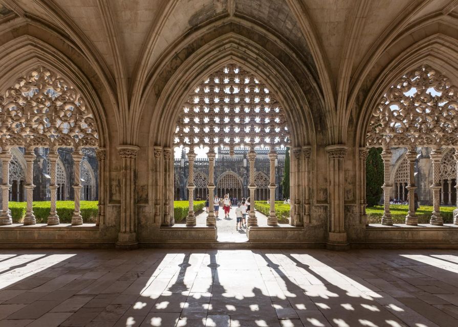 Batalha Monastery: Private Guided Tour - Architectural Marvels of the Monastery