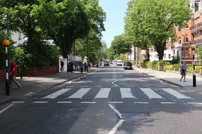 Beatles Tour of London by Private Black Taxi - Accessibility and Logistics