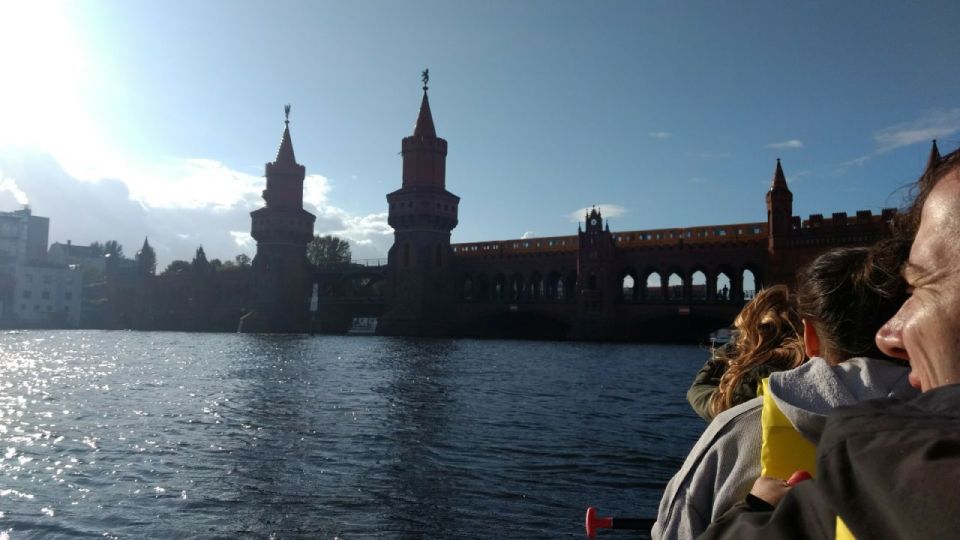 Berlin: Guided Tour by Canoe - Highlights