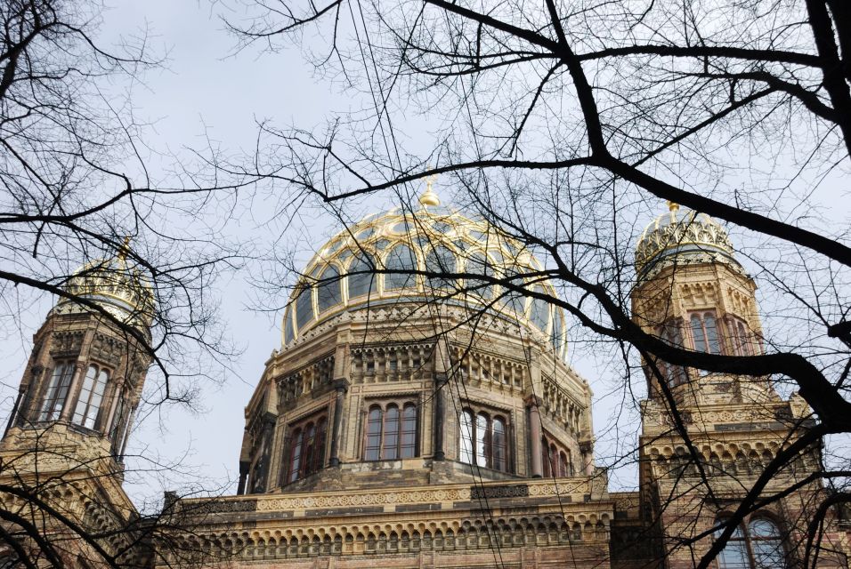 Berlin: Hackesche Höfe Courtyards Walking Tour - Highlights of the Itinerary