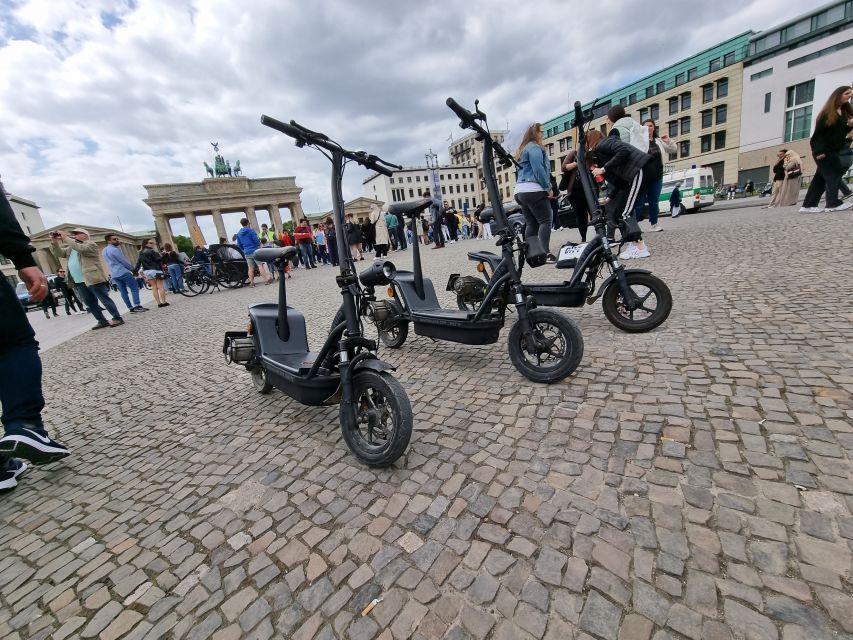 Berlin: Top Sights Guided E-Scooter Tour - Crossing East to West Berlin