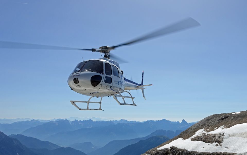 Bern: Private Stockhorn Mountain Helicopter Flight - Historic Castles and Landmarks