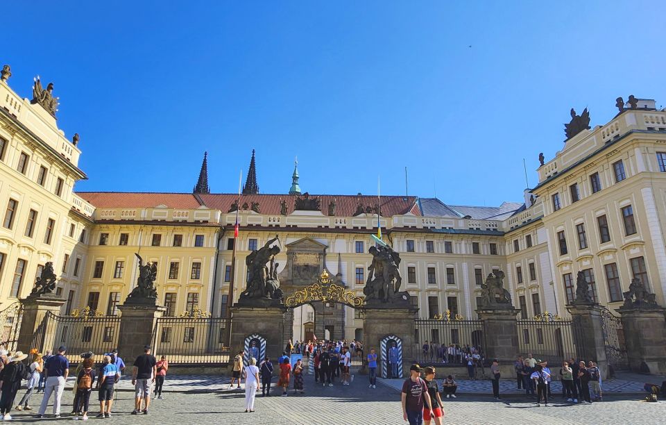 Best of Prague Private Walking Tour - Itinerary Highlights