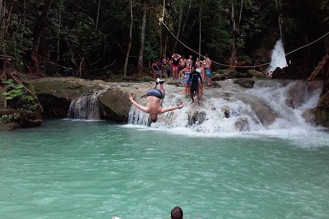 Blue Hole & Jamaica Sightseen Tour Included Transportation - Pickup Details