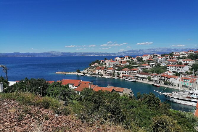 Blue Lagoon and Šolta Island Private Speedboat Tour - Meeting and Pickup