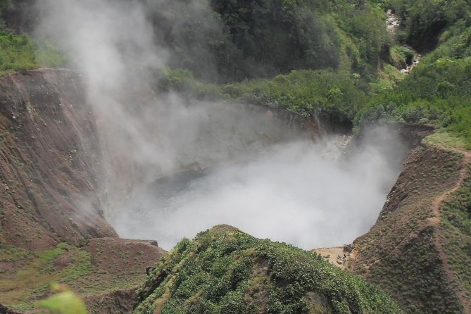 Boiling Lake Naturalist Guide Tour - Highlights of the Hike