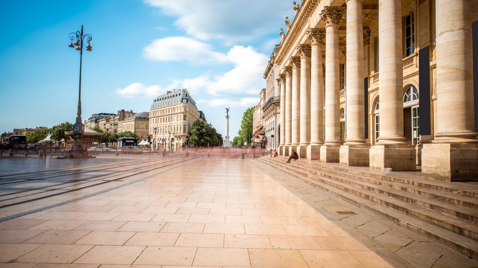 Bordeaux: City Exploration Game and Tour - Unlock Destinations With Puzzles