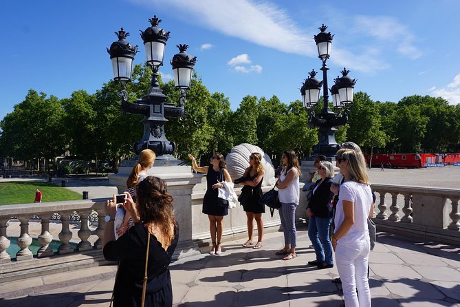 Bordeaux City Wine & Cultural Guided Walking Tour With 4 Tastings - Wine Tastings