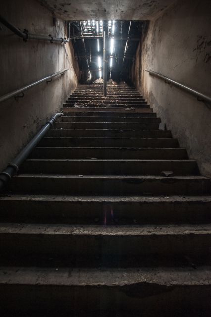 Bremen: Bremens Underground Guided Tour - Unterwelten 1: Church Crypt and Bunkers