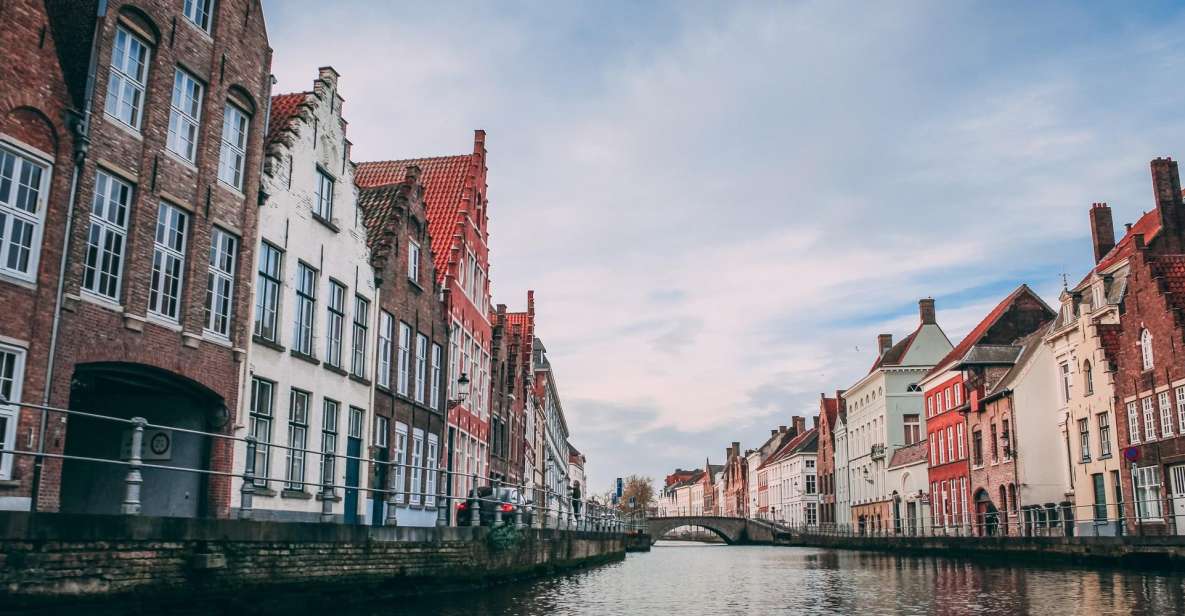 Bruges: Express Walk With a Local in 60 Minutes - Booking Information