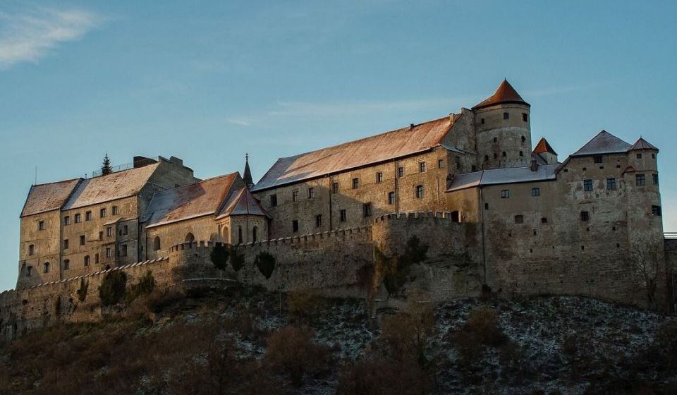 Burghausen: Burghausen Castle Private Tour - Language Options