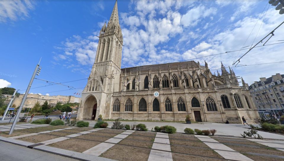 Caen: Private Guided Walking Tour - Medieval District of Vaugueux