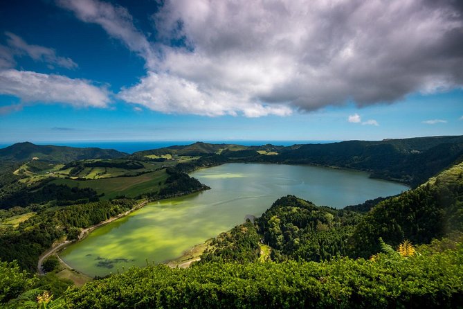 Canoeing at Furnas Lake - Experience Highlights