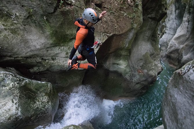 Canyoning Discovery of the Furon (Grenoble / Lyon) - Waterfalls and Jumps in Vercors Massif