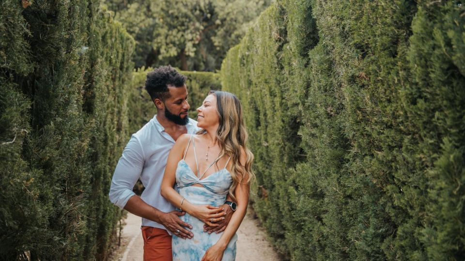 Capture Your Love Story in Horta Labyrinth Barcelona - Intimate Couple Photoshoot Experience