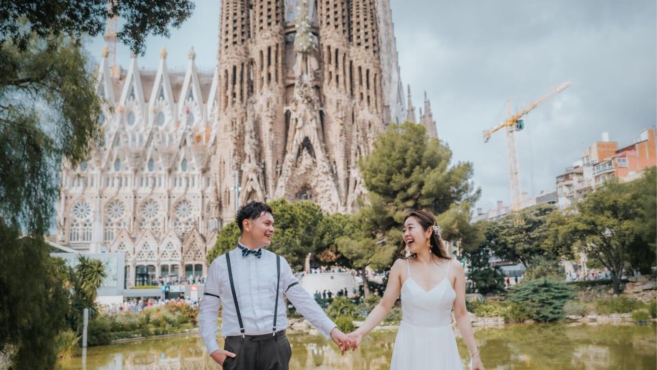 Capture Your Love Story in Sagrada Familia Barcelona - Highlights of the Sagrada Familia Photoshoot