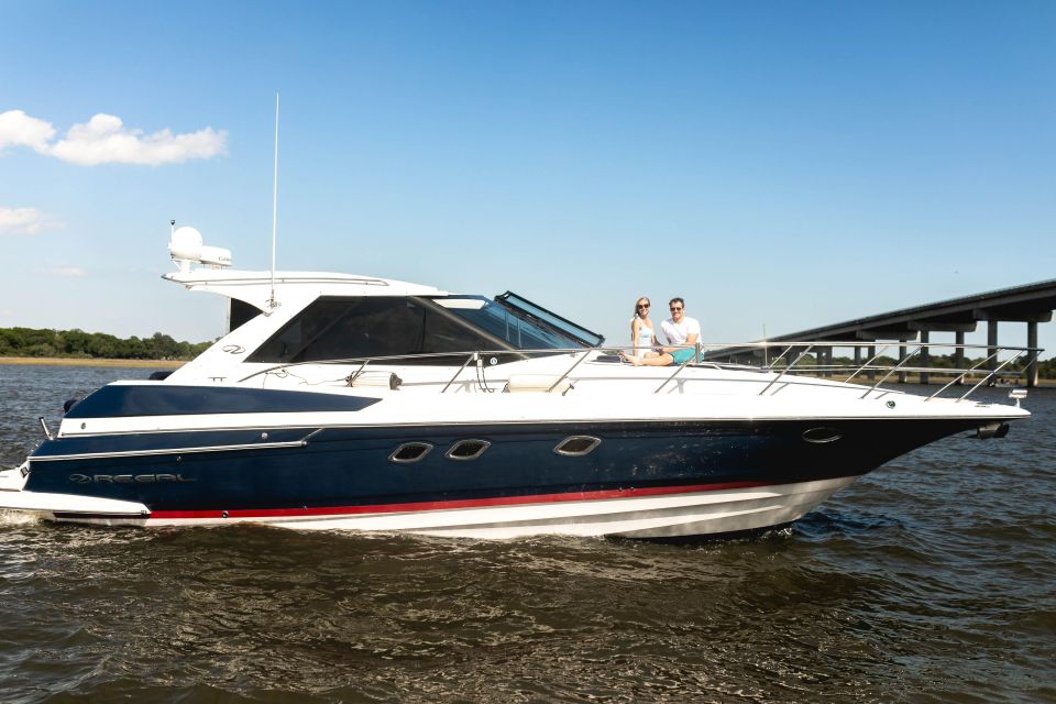 Charleston: Private Luxury Yacht Charter - Yacht Amenities