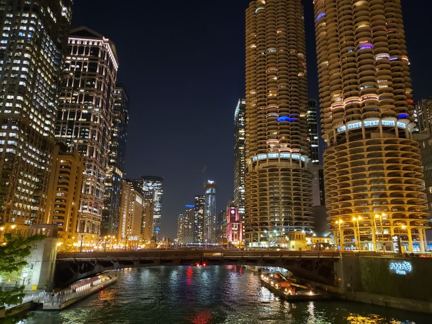 Chicago: 90-Minute River and Lakefront Cruise at Night - Meeting Point and Accessibility