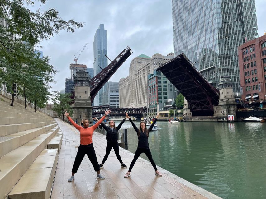 Chicago River Yoga Walk - Experience Highlights