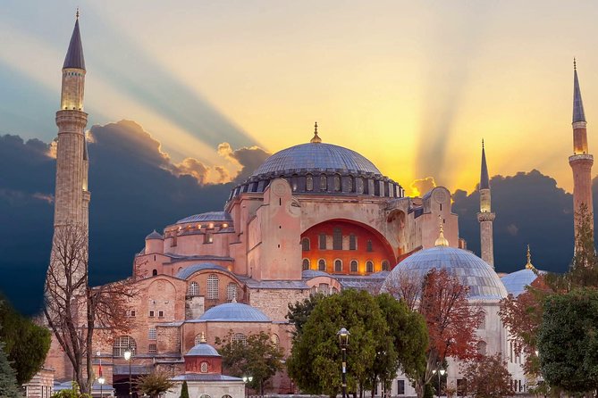 Classic Istanbul Tour Blue Mosque, Hippodrome, Hagia Sophia and Topkapi Palace - Uncovering Three Empires