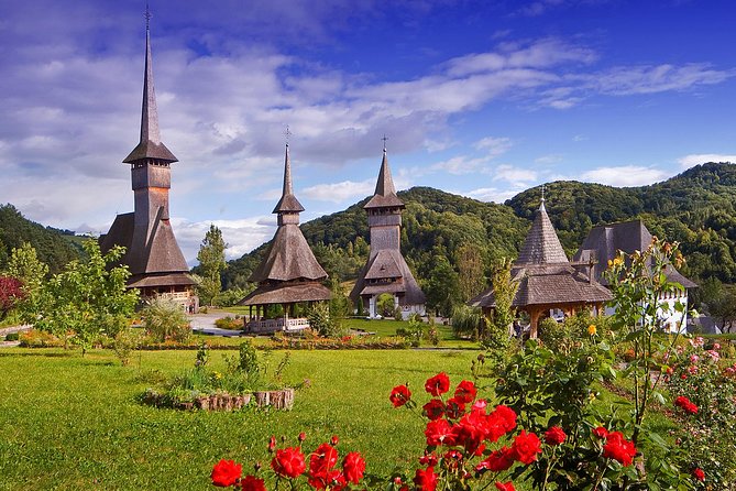 Classic Romania Tour - Small Group in 8 Days: Transylvania and Maramures - Explore Historic Landmarks and Monuments