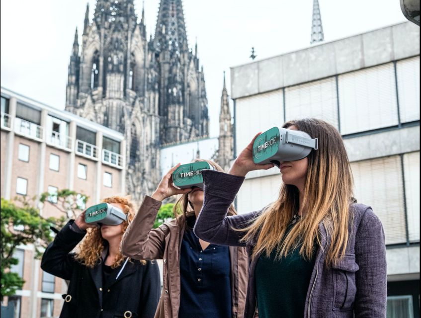 Cologne: Old Town Virtual Reality Walking Tour - Navigating the Historic Old Town