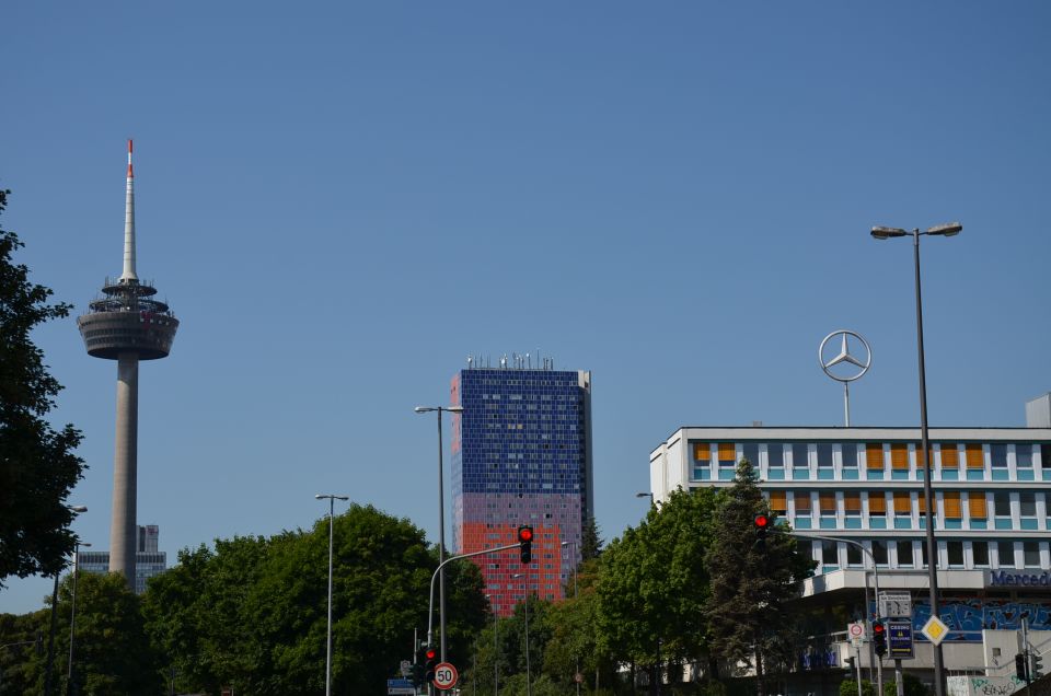 Cologne Walking Tour With a Visit to World Famous Cathedral - City Hall: Centuries of History