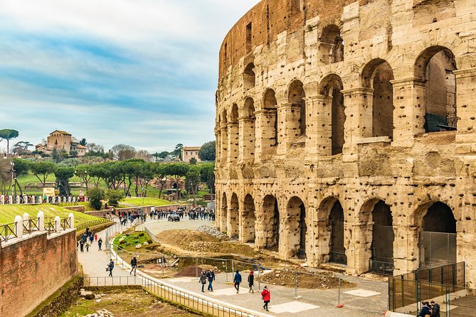 Colosseum and Roman Forum Small Guided Group - Colosseums Secrets and Gory Past